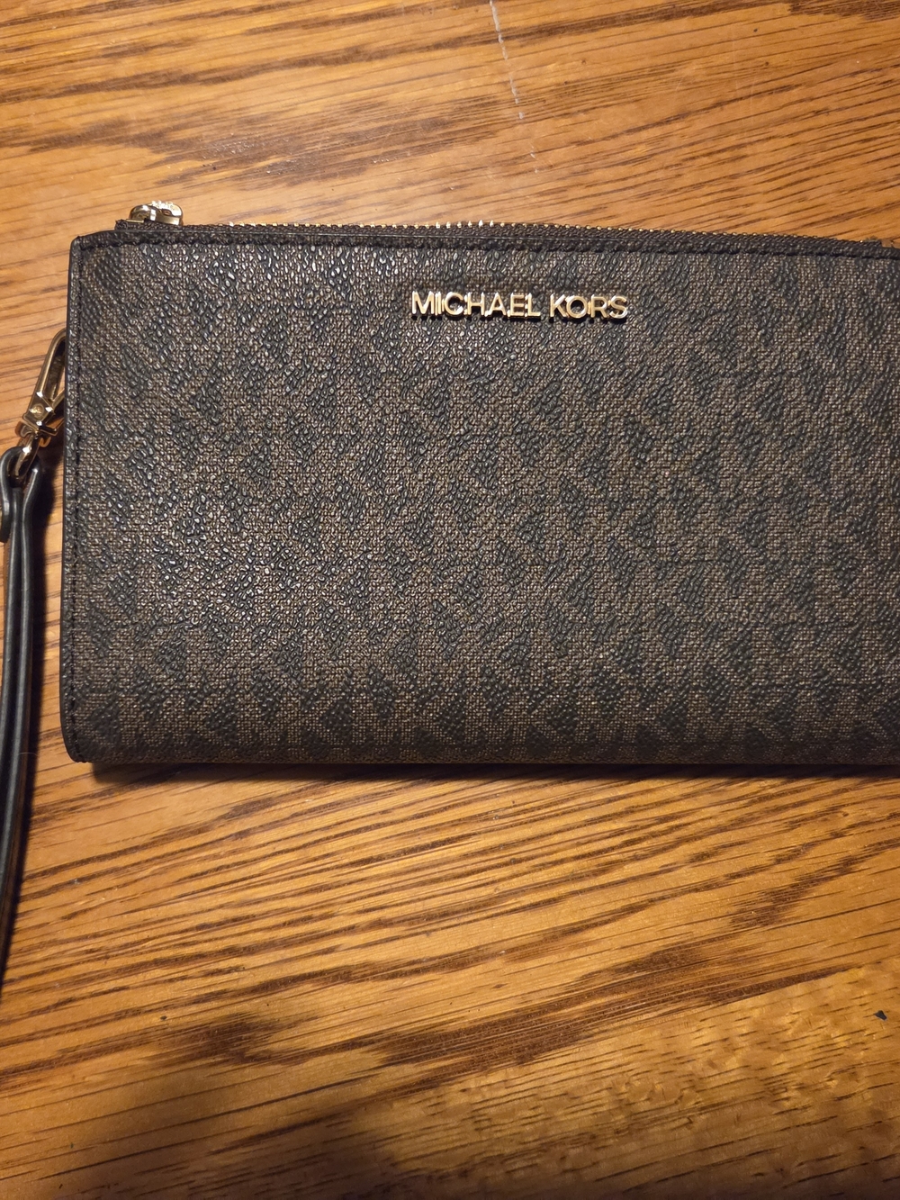 Michael Kors Men’s Brown/Acorn Signature Jet Set Wristlet
